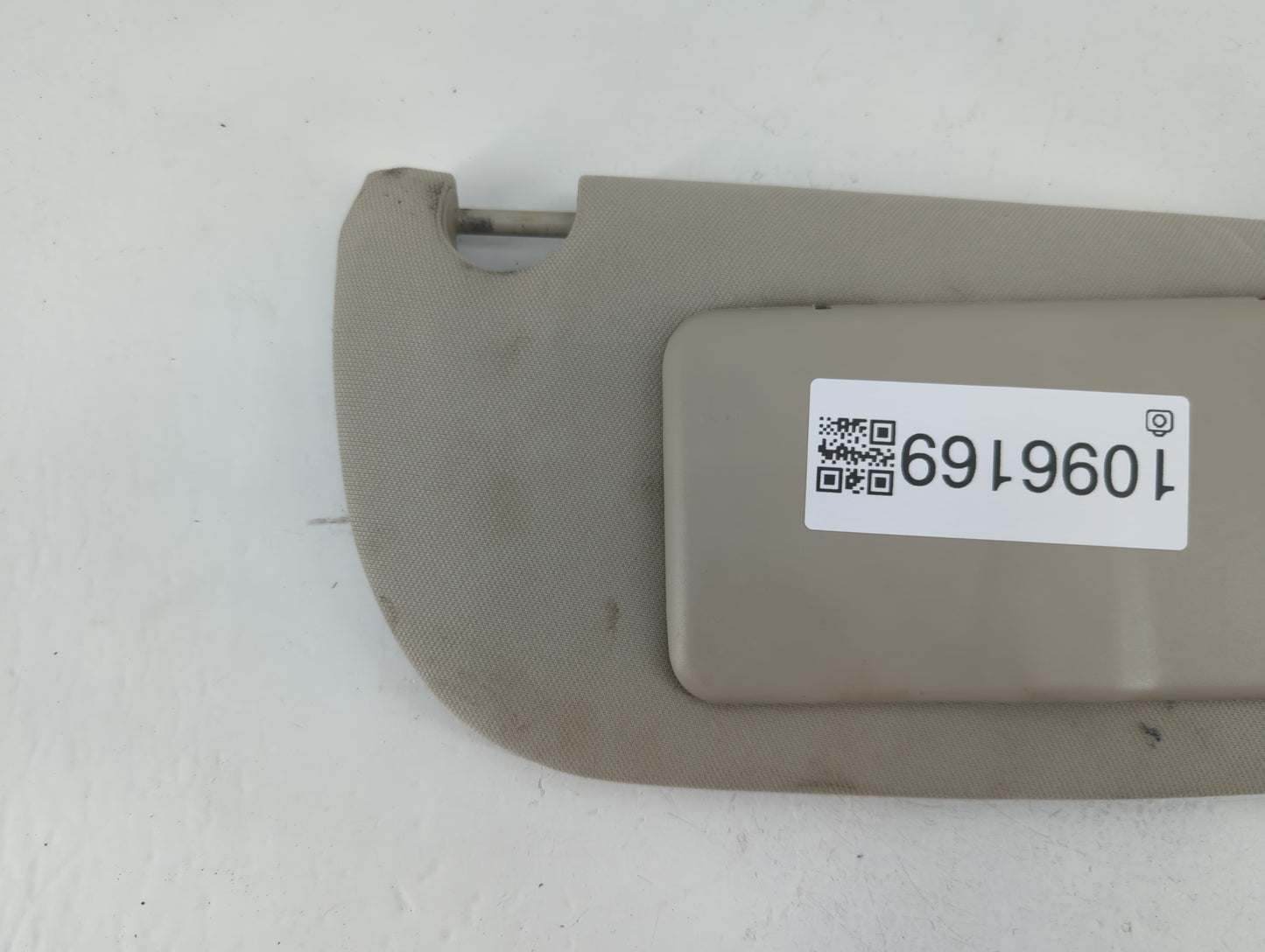 2005-2010 Chevrolet Cobalt Sun Visor Shade Replacement Passenger Right Mirror Fits Fits 2005 2006 2007 2008 2009 2010 OEM Used Auto Parts