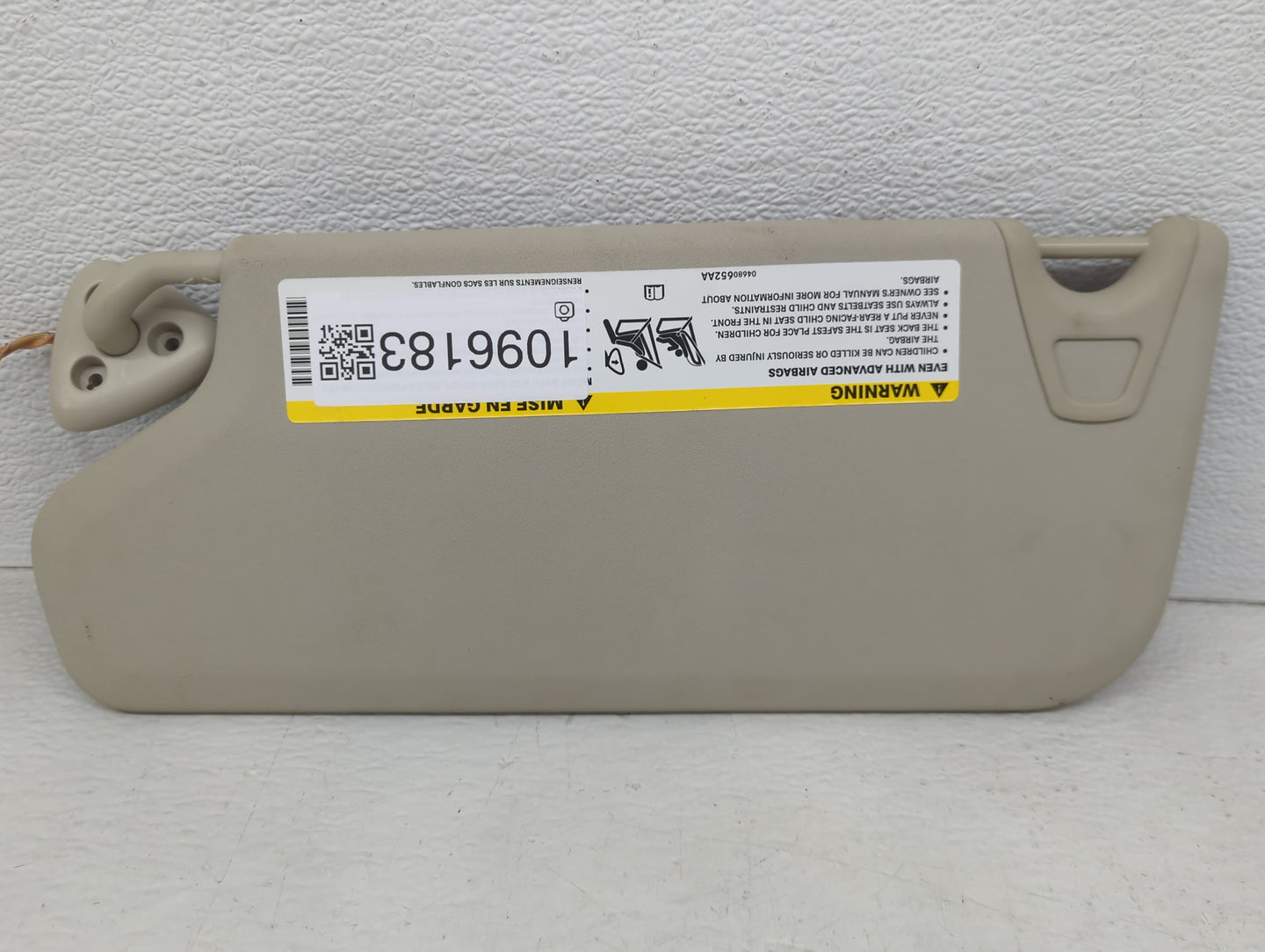 2011-2020 Dodge Journey Sun Visor Shade Replacement Passenger Right Mirror Fits OEM Used Auto Parts - Oemusedautoparts1.com