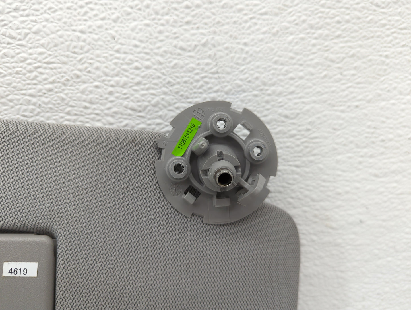 2017-2021 Chevrolet Trax Sun Visor Shade Replacement Passenger Right Mirror Fits Fits 2017 2018 2019 2020 2021 OEM Used Auto Parts