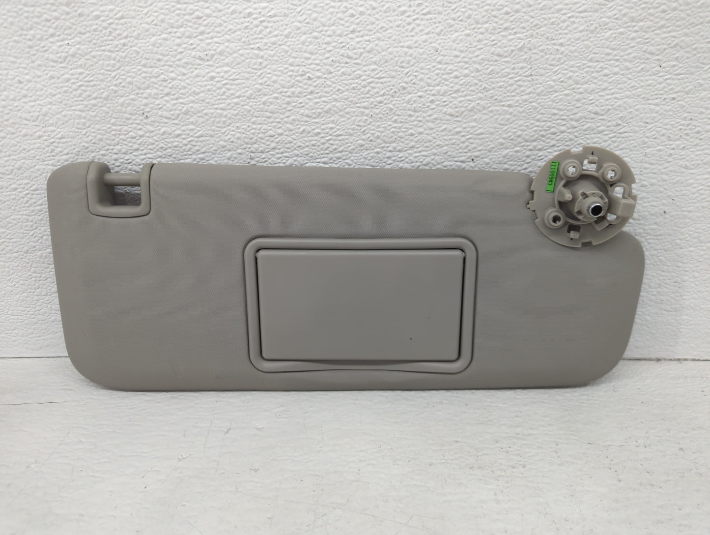 2011-2016 Chevrolet Cruze Sun Visor Shade Replacement Passenger Right Mirror Fits Fits 2011 2012 2013 2014 2015 2016 OEM Used Auto Parts