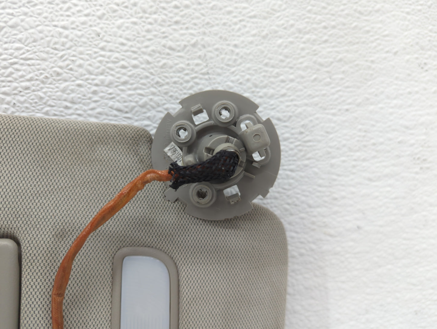 2010-2017 Chevrolet Equinox Sun Visor Shade Replacement Passenger Right Mirror Fits Fits 2010 2011 2012 2013 2014 2015 2016 2017 OEM Used Auto Parts