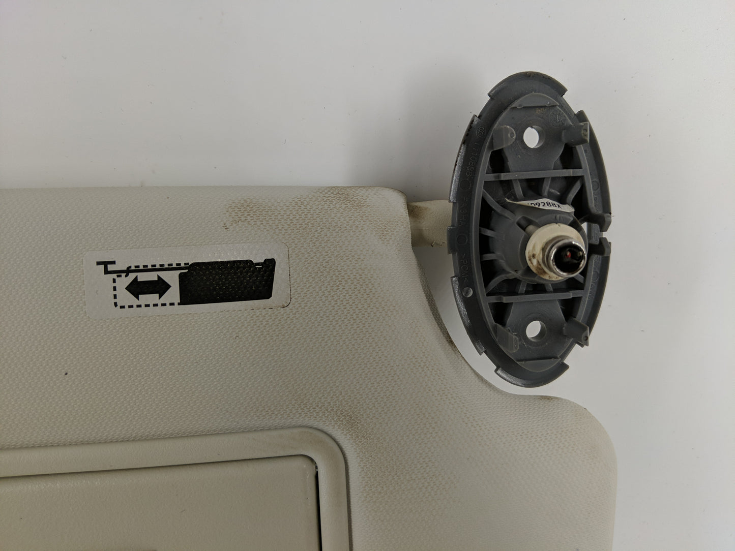 2013-2019 Ford Escape Sun Visor Shade Replacement Passenger Right Mirror Fits Fits 2013 2014 2015 2016 2017 2018 2019 OEM Used Auto Parts