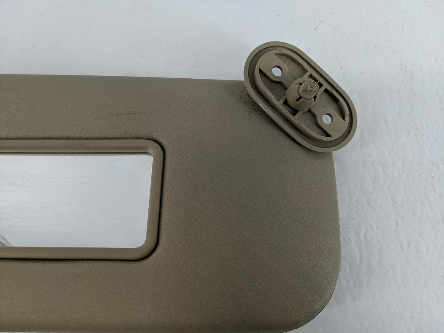 2005-2008 Toyota Corolla Sun Visor Shade Replacement Passenger Right Mirror Fits Fits 2005 2006 2007 2008 OEM Used Auto Parts