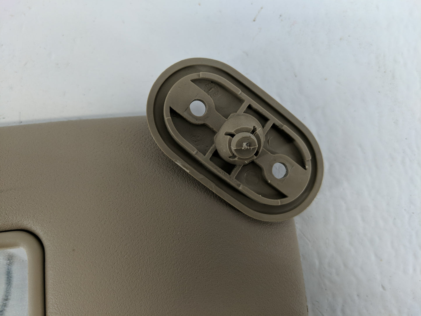 2005-2008 Toyota Corolla Sun Visor Shade Replacement Passenger Right Mirror Fits Fits 2005 2006 2007 2008 OEM Used Auto Parts