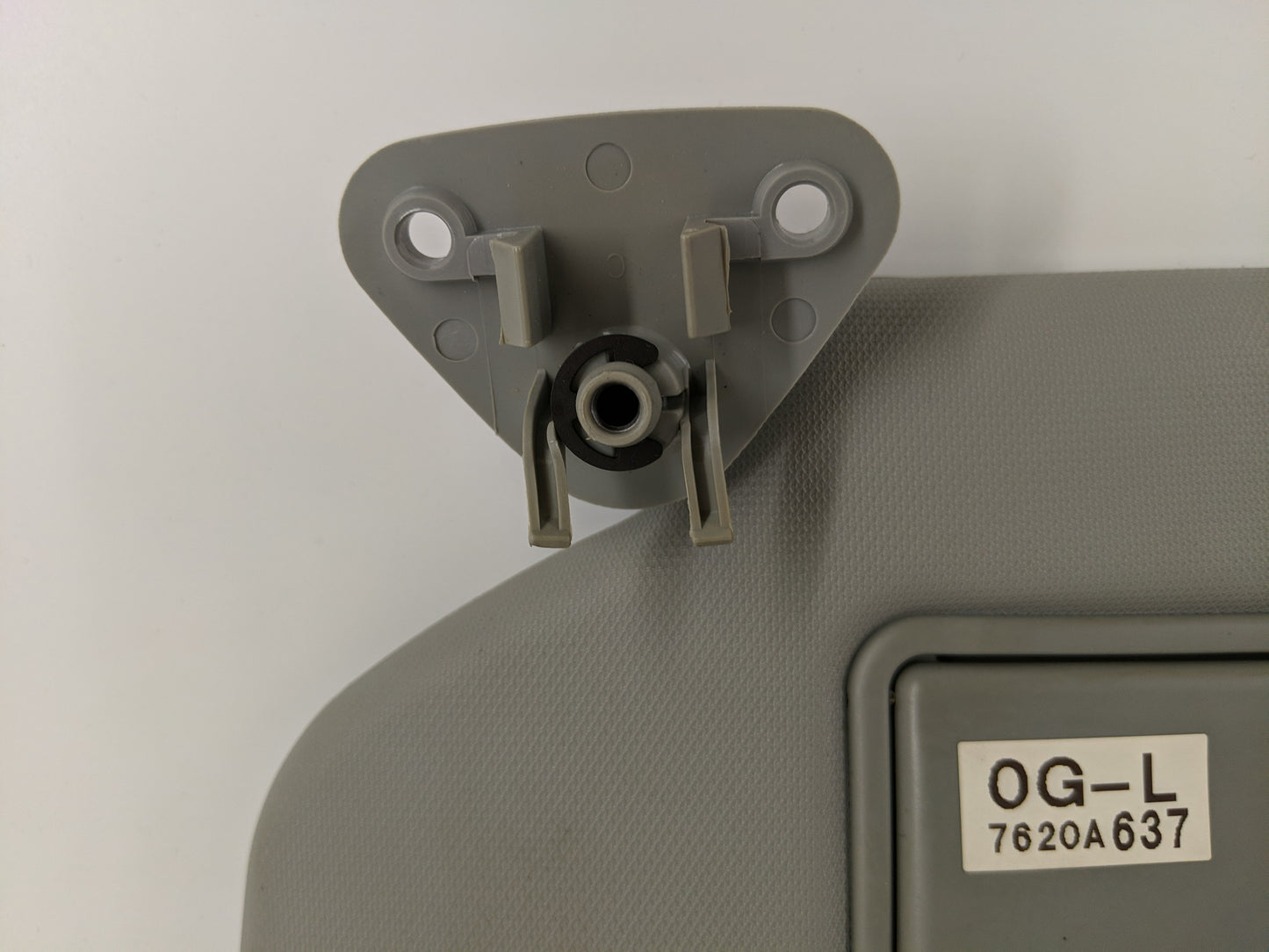 2022 Mitsubishi Outlander Sport Sun Visor Shade Replacement Driver Left Mirror Fits OEM Used Auto Parts