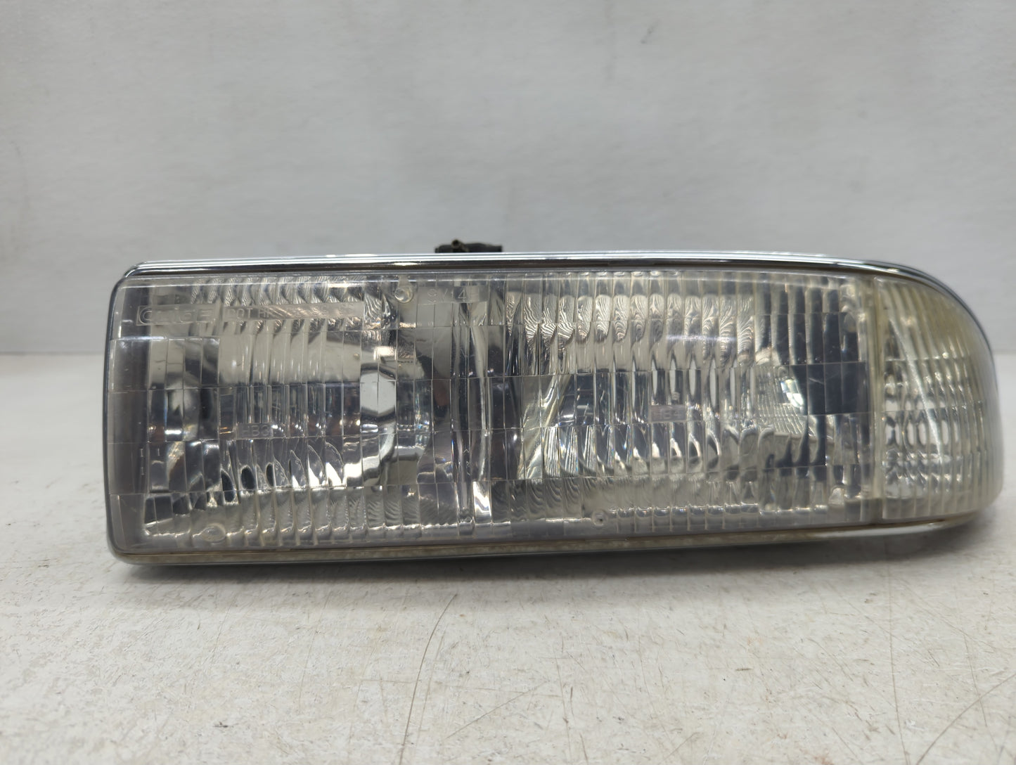 Chevrolet S10 Blazer Driver Left Oem Head Light Headlight Lamp - Oemusedautoparts1.com