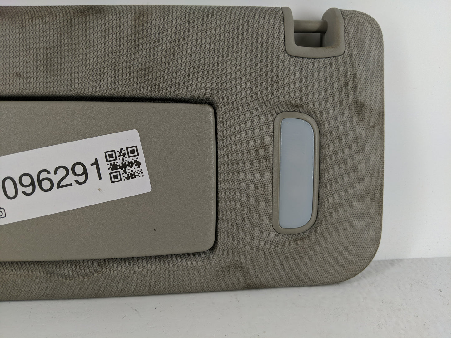 2010-2017 Chevrolet Equinox Sun Visor Shade Replacement Driver Left Mirror Fits Fits 2010 2011 2012 2013 2014 2015 2016 2017 OEM Used Auto Parts