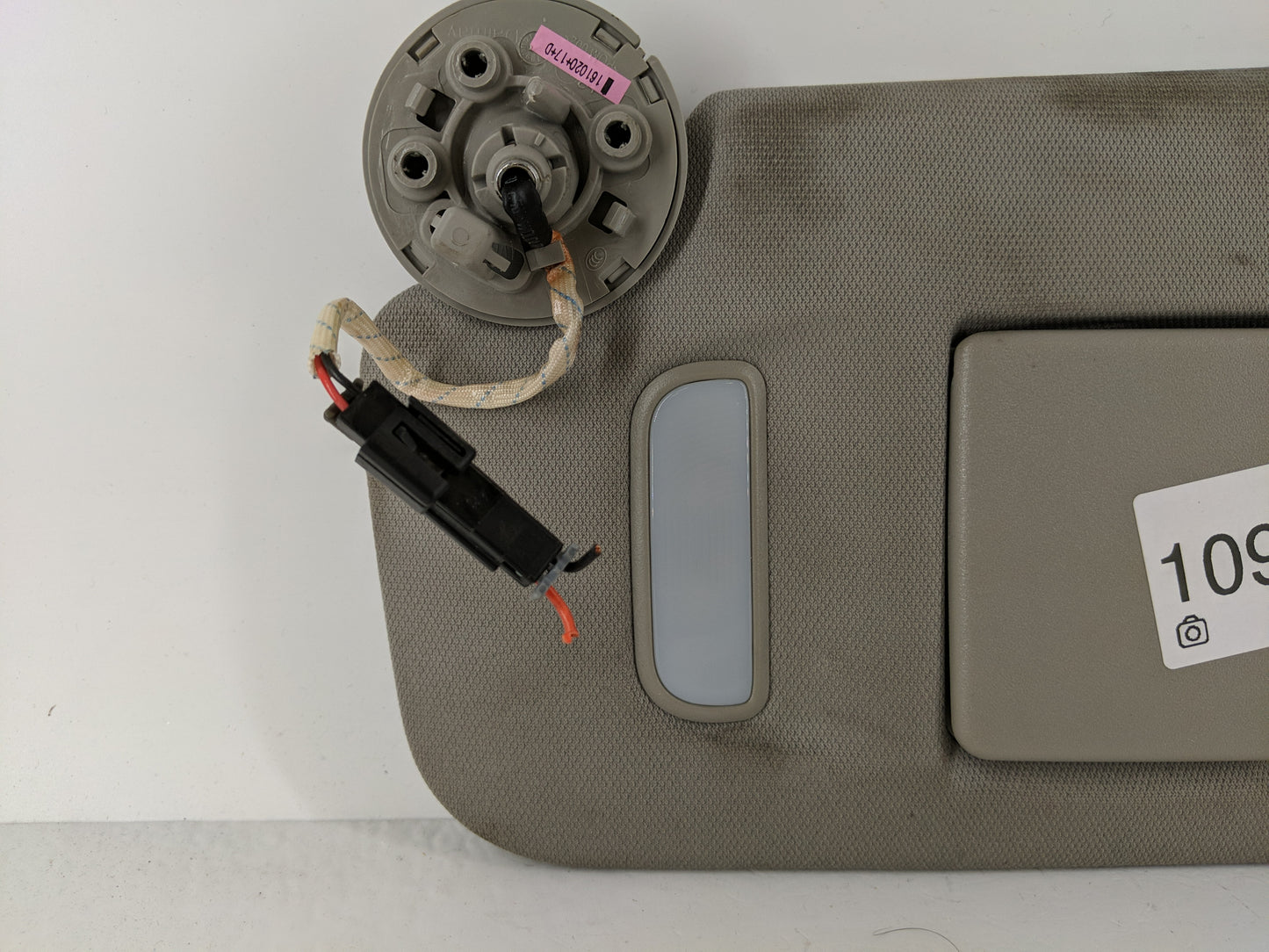 2010-2017 Chevrolet Equinox Sun Visor Shade Replacement Driver Left Mirror Fits Fits 2010 2011 2012 2013 2014 2015 2016 2017 OEM Used Auto Parts