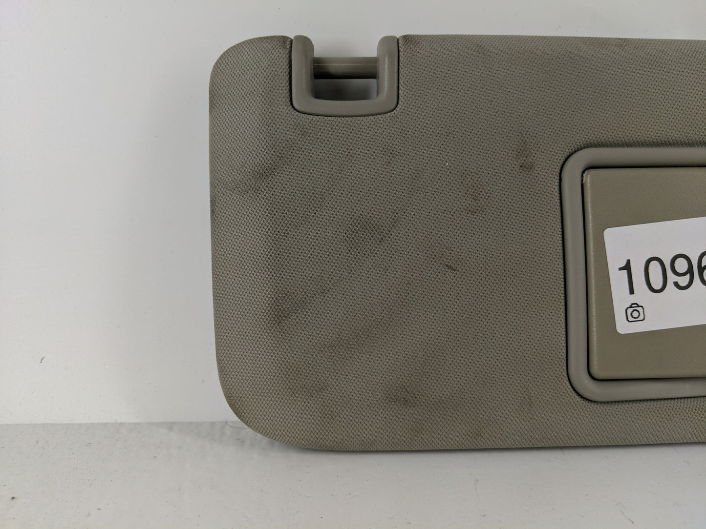 2004-2012 Chevrolet Malibu Sun Visor Shade Replacement Passenger Right Mirror Fits Fits 2004 2005 2008 2009 2010 2011 2012 OEM Used Auto Parts