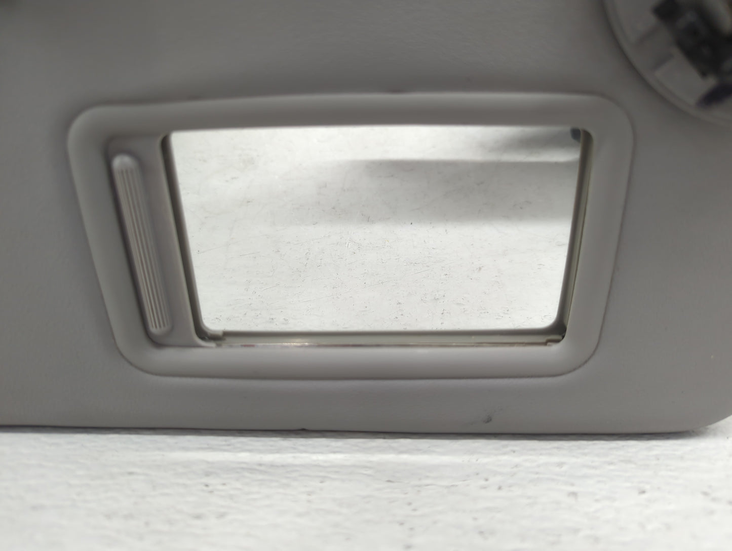 2008-2013 Toyota Highlander Sun Visor Shade Replacement Passenger Right Mirror Fits Fits 2008 2009 2010 2011 2012 2013 OEM Used Auto Parts