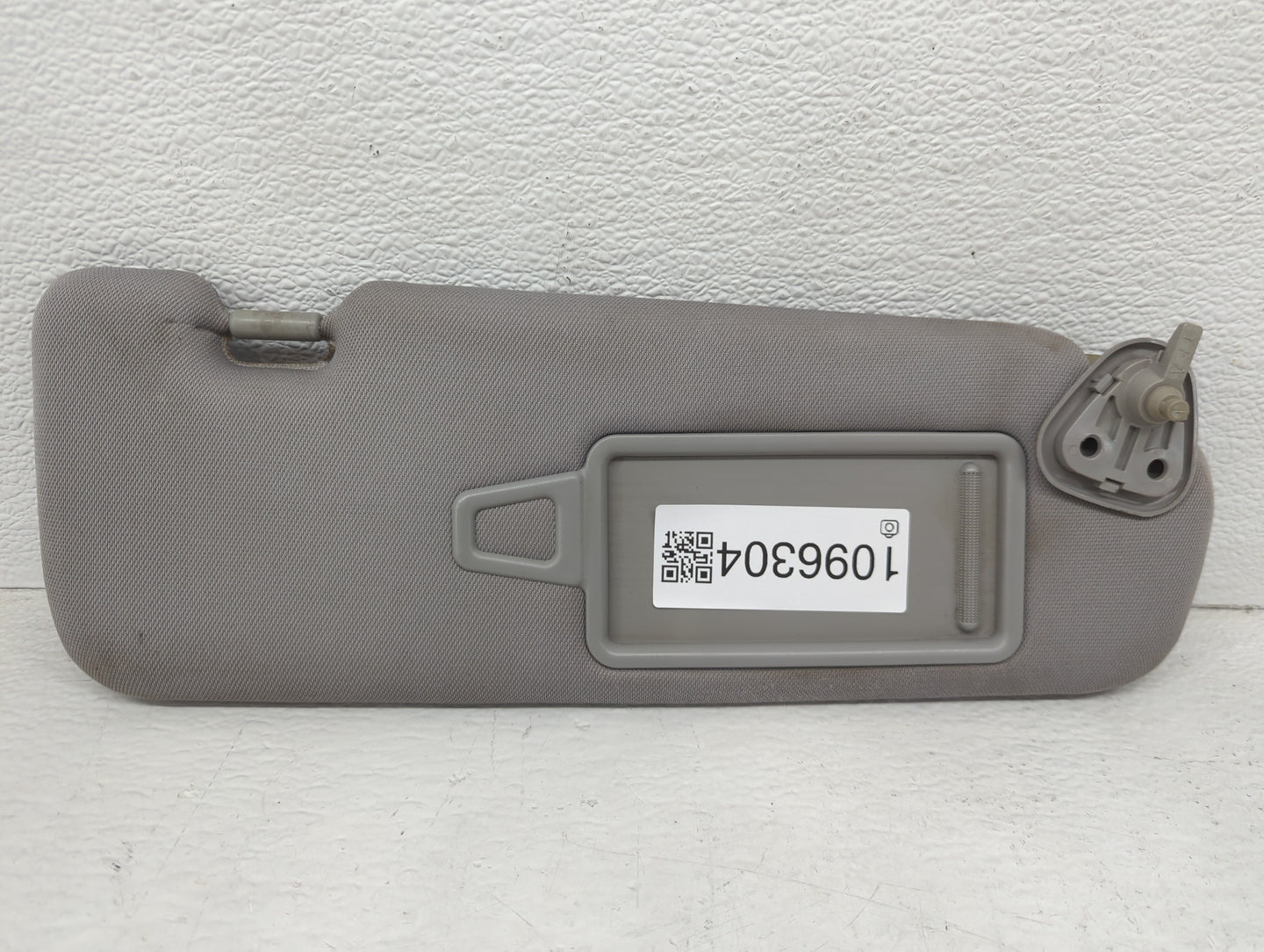 2011-2015 Hyundai Sonata Sun Visor Shade Replacement Passenger Right Mirror Fits Fits 2011 2012 2013 2014 2015 OEM Used Auto Parts - Oemusedautoparts1.com