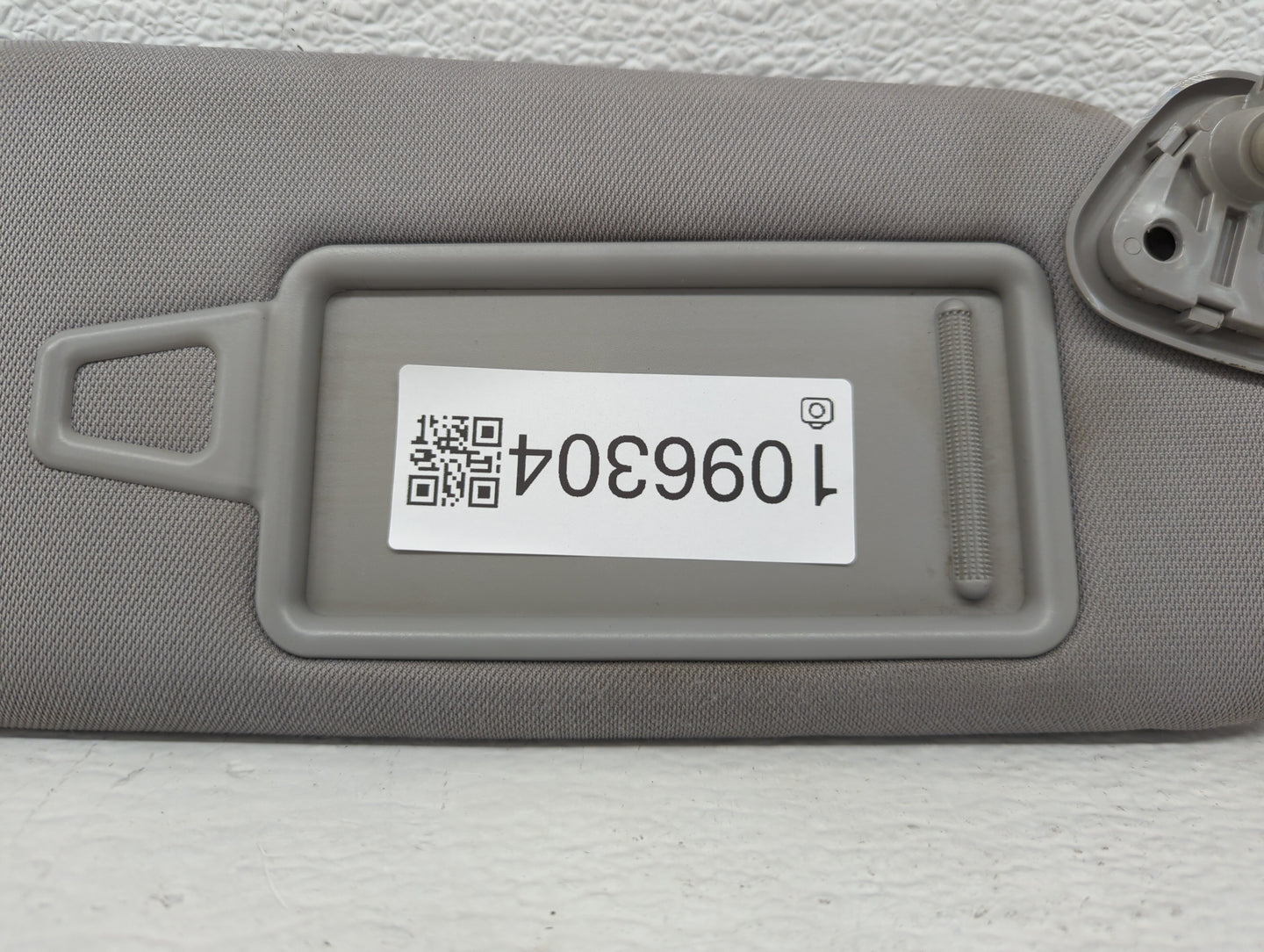 2011-2015 Hyundai Sonata Sun Visor Shade Replacement Passenger Right Mirror Fits Fits 2011 2012 2013 2014 2015 OEM Used Auto Parts - Oemusedautoparts1.com