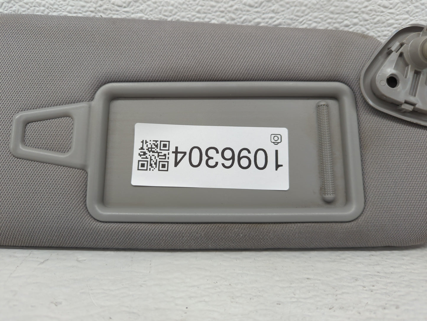 2011-2015 Hyundai Sonata Sun Visor Shade Replacement Passenger Right Mirror Fits Fits 2011 2012 2013 2014 2015 OEM Used Auto Parts - Oemusedautoparts1.com