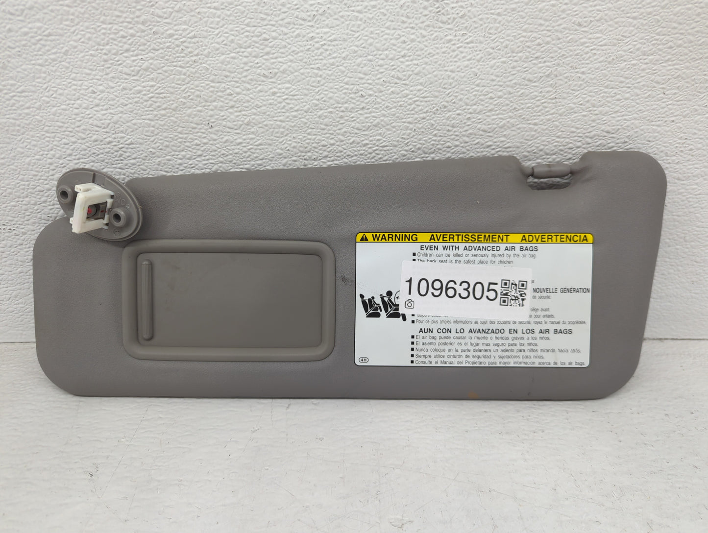 2008-2013 Toyota Highlander Sun Visor Shade Replacement Driver Left Mirror Fits Fits 2008 2009 2010 2011 2012 2013 OEM Used Auto Parts