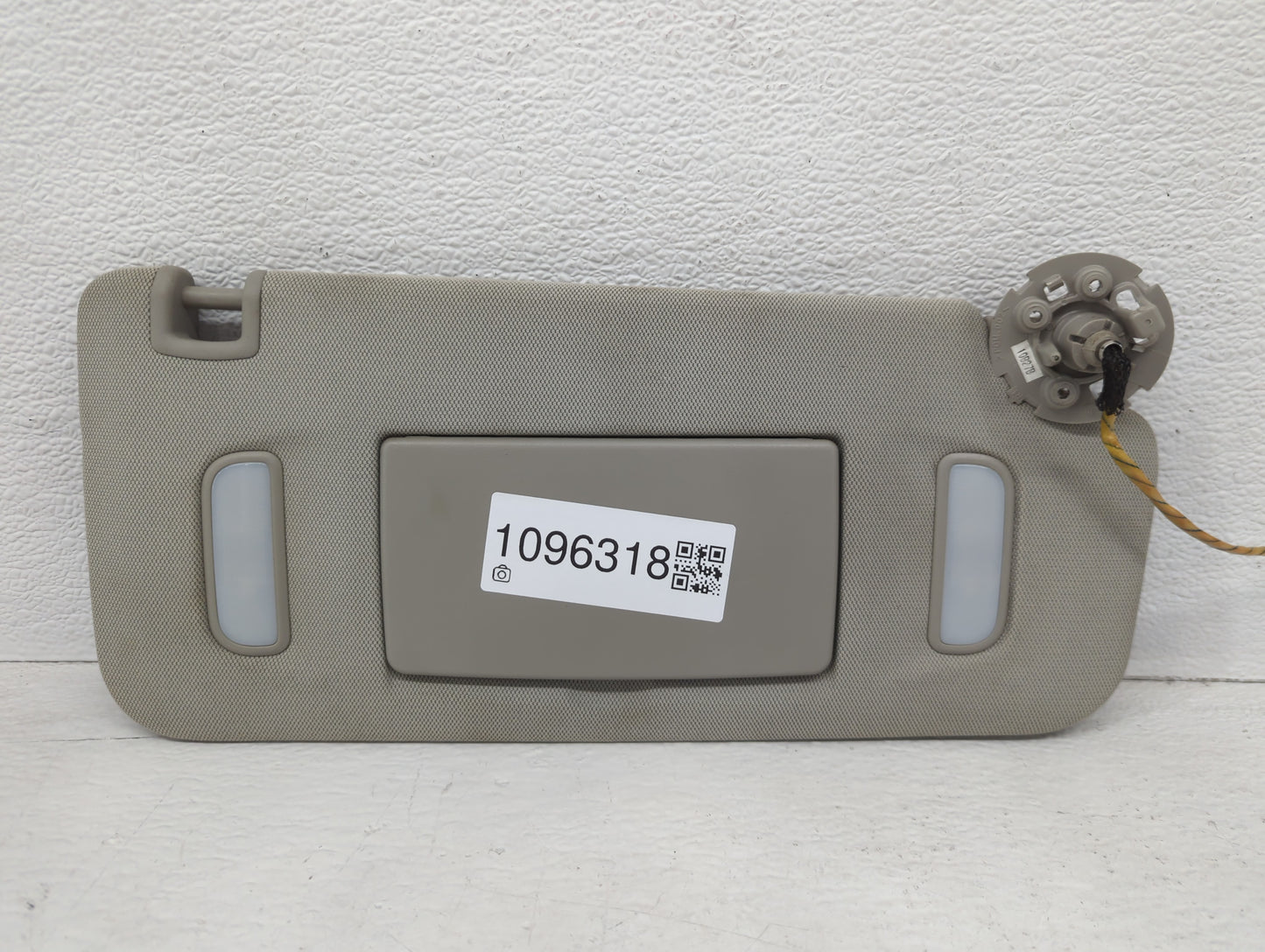 2010-2017 Chevrolet Equinox Sun Visor Shade Replacement Passenger Right Mirror Fits Fits 2010 2011 2012 2013 2014 2015 2016 2017 OEM Used Auto Parts