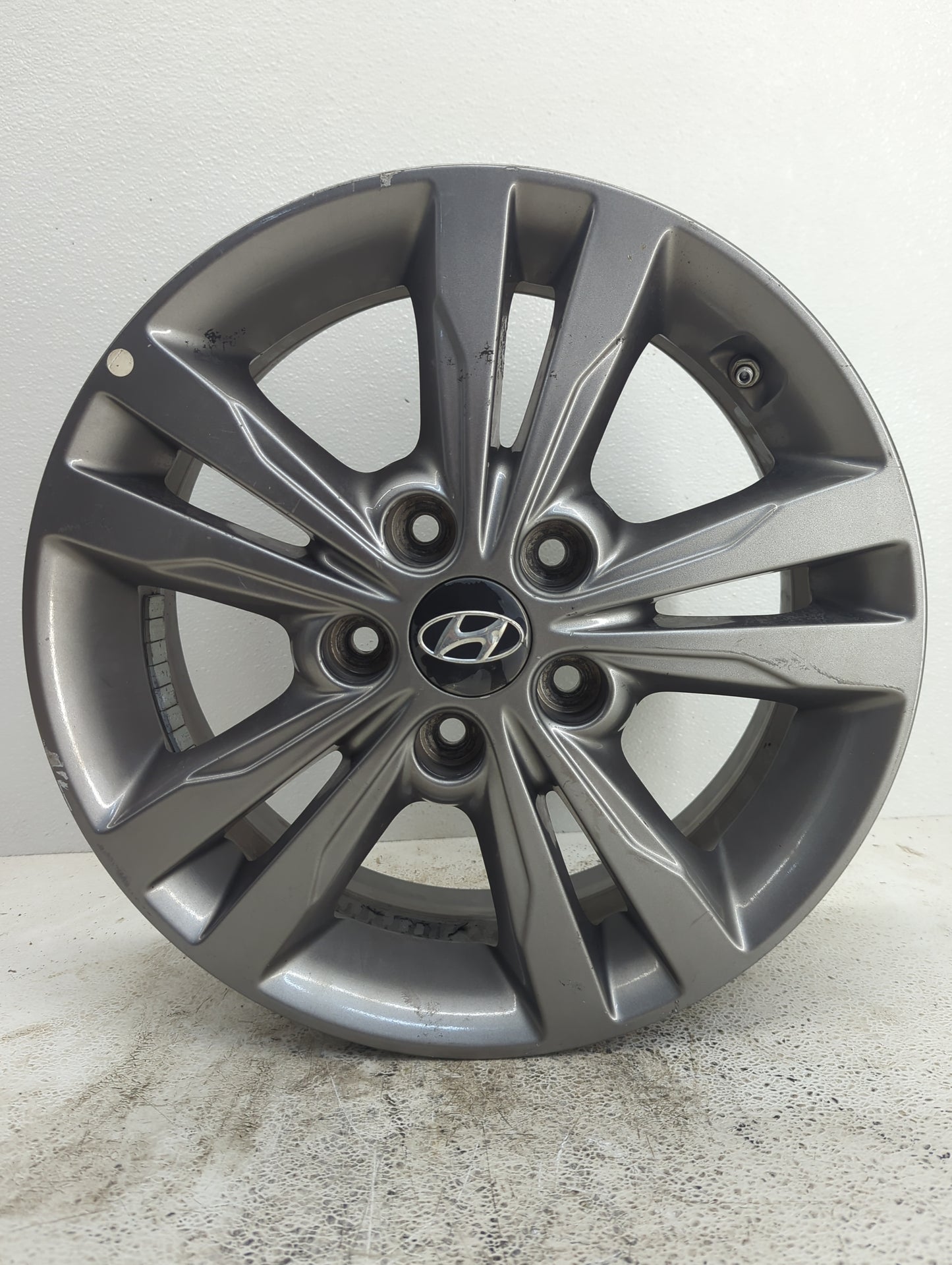 2011-2016 Hyundai Elantra Oem Wheel Rim