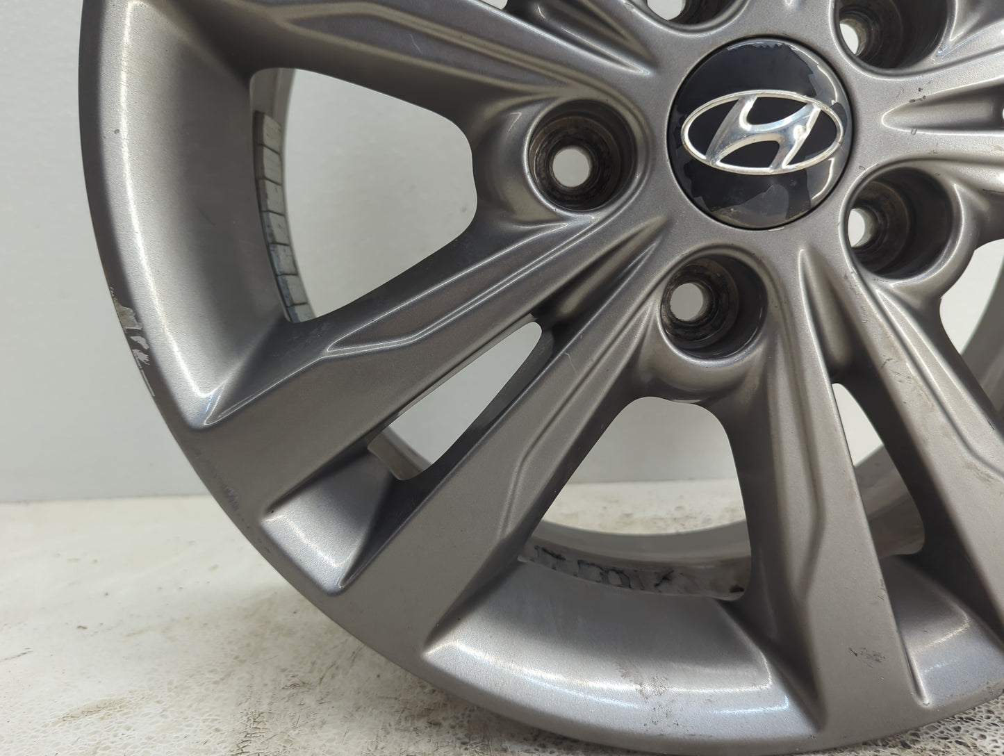 2011-2016 Hyundai Elantra Oem Wheel Rim