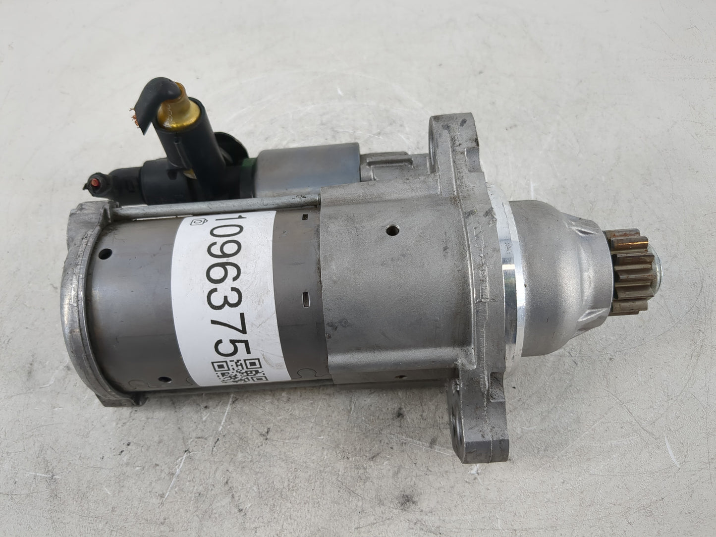 2018-2022 Volkswagen Tiguan Car Starter Motor Solenoid OEM P/N:02M 911 022 F Fits Fits 2018 2019 2020 2021 2022 OEM Used Auto Parts