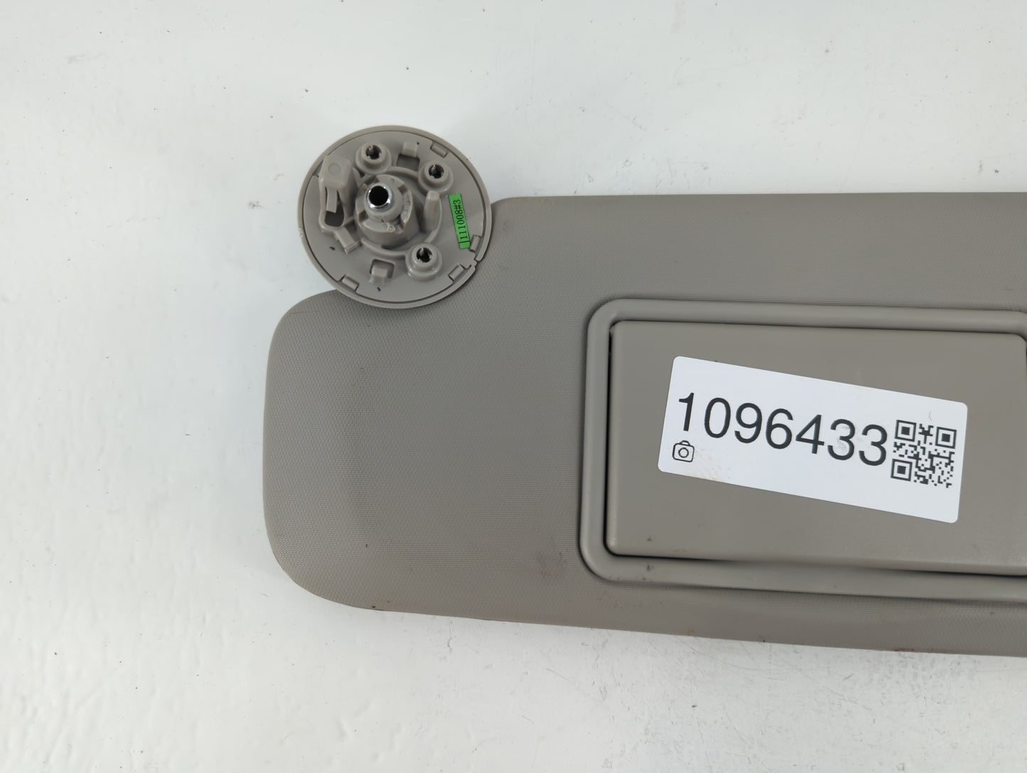 2011-2016 Chevrolet Cruze Sun Visor Shade Replacement Driver Left Mirror Fits Fits 2011 2012 2013 2014 2015 2016 OEM Used Auto Parts