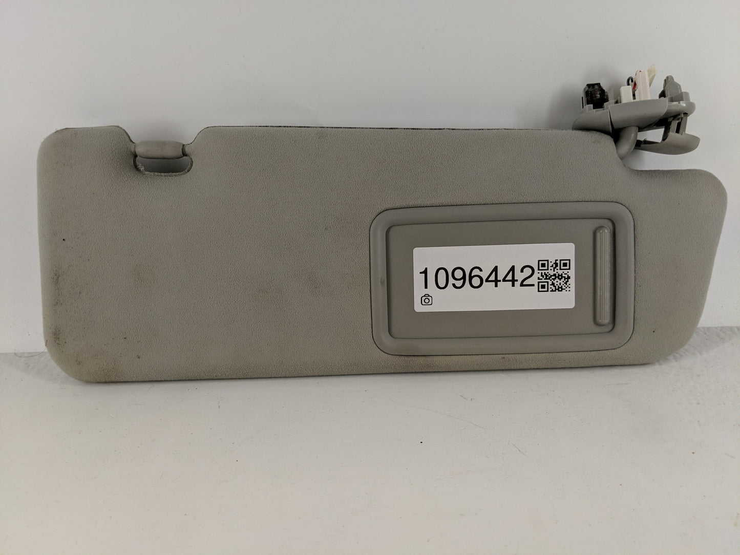 2010-2015 Toyota Prius Sun Visor Shade Replacement Passenger Right Mirror Fits Fits 2010 2011 2012 2013 2014 2015 OEM Used Auto Parts