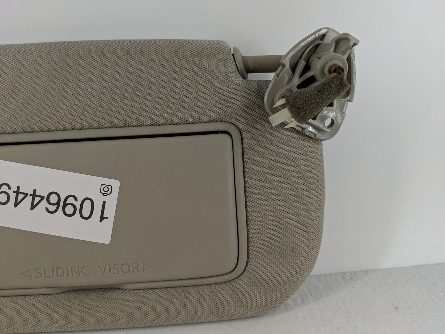 2019-2020 Nissan Altima Sun Visor Shade Replacement Passenger Right Mirror Fits Fits 2019 2020 OEM Used Auto Parts - Oemusedautoparts1.com