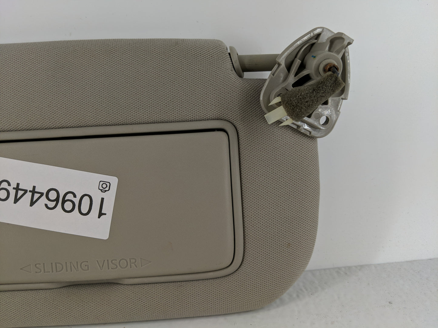 2019-2020 Nissan Altima Sun Visor Shade Replacement Passenger Right Mirror Fits Fits 2019 2020 OEM Used Auto Parts - Oemusedautoparts1.com