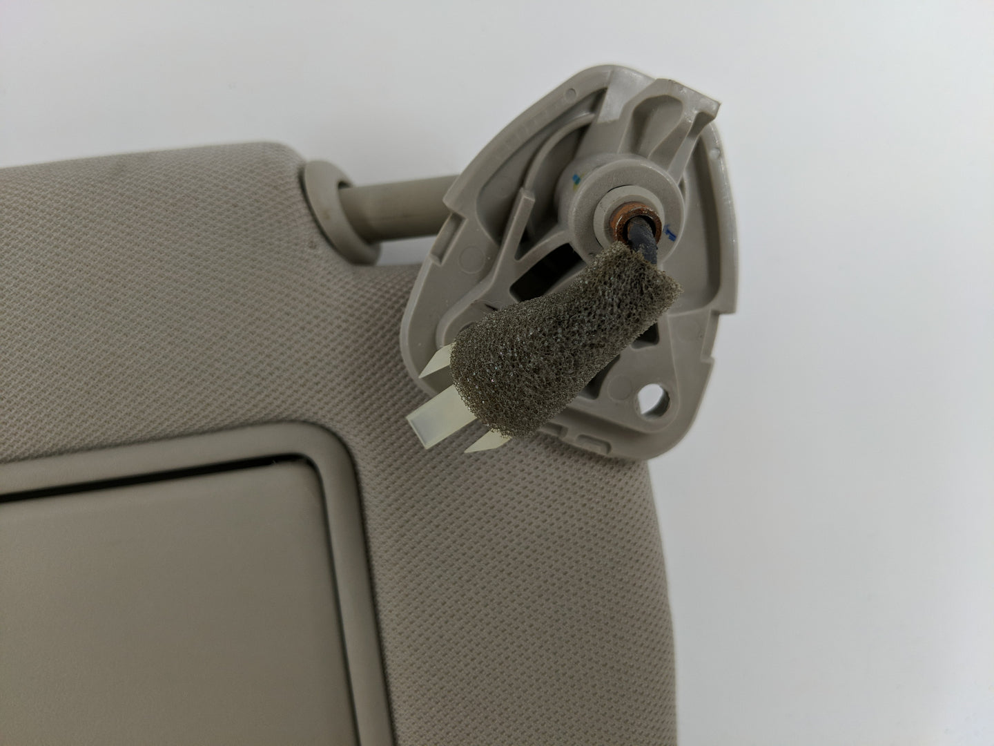 2019-2020 Nissan Altima Sun Visor Shade Replacement Passenger Right Mirror Fits Fits 2019 2020 OEM Used Auto Parts - Oemusedautoparts1.com