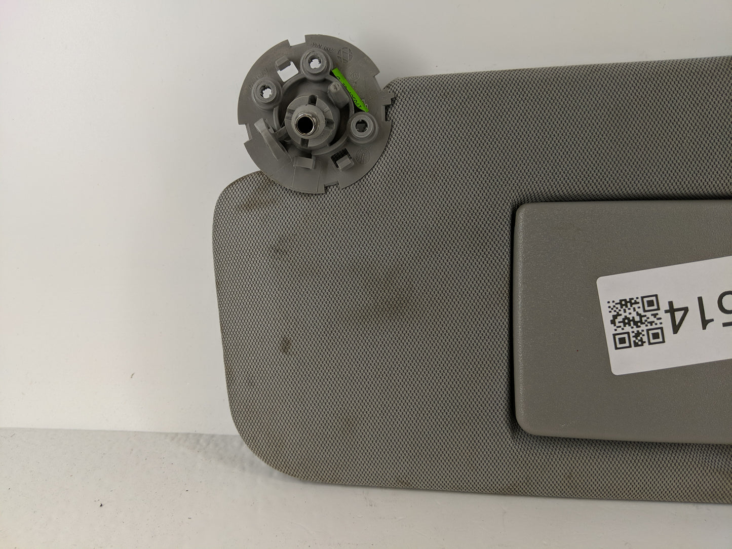 2017-2021 Chevrolet Trax Sun Visor Shade Replacement Driver Left Mirror Fits Fits 2017 2018 2019 2020 2021 OEM Used Auto Parts