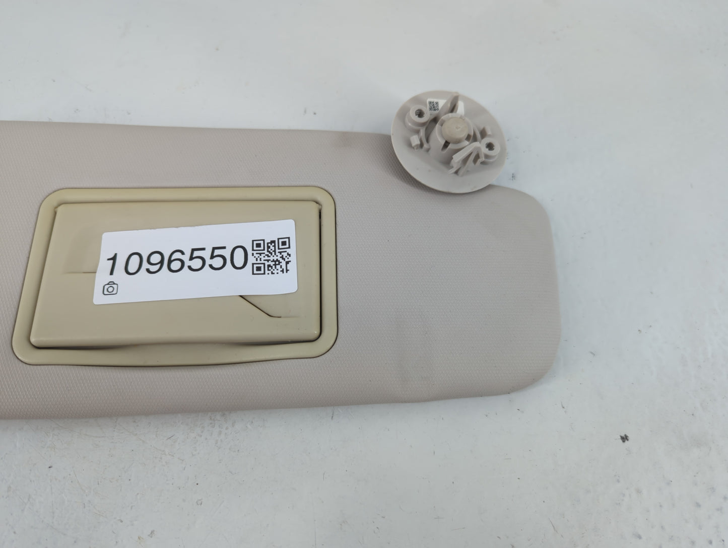 2016 Chevrolet Cruze Sun Visor Shade Replacement Driver Left Mirror Fits OEM Used Auto Parts