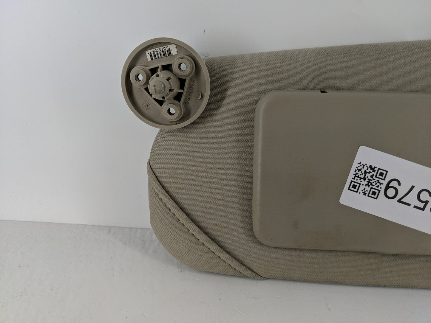 2005-2010 Chevrolet Cobalt Sun Visor Shade Replacement Driver Left Mirror Fits Fits 2005 2006 2007 2008 2009 2010 OEM Used Auto Parts