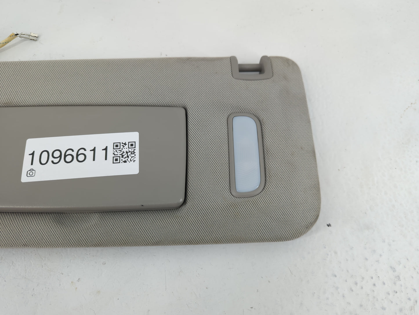 2010-2017 Chevrolet Equinox Sun Visor Shade Replacement Driver Left Mirror Fits Fits 2010 2011 2012 2013 2014 2015 2016 2017 OEM Used Auto Parts