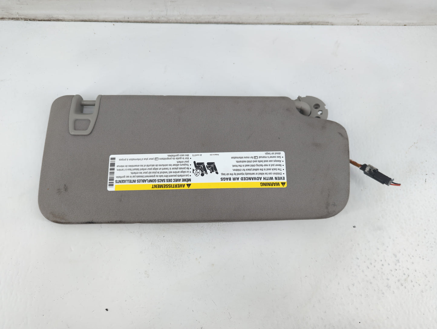 2010-2017 Chevrolet Equinox Sun Visor Shade Replacement Driver Left Mirror Fits Fits 2010 2011 2012 2013 2014 2015 2016 2017 OEM Used Auto Parts