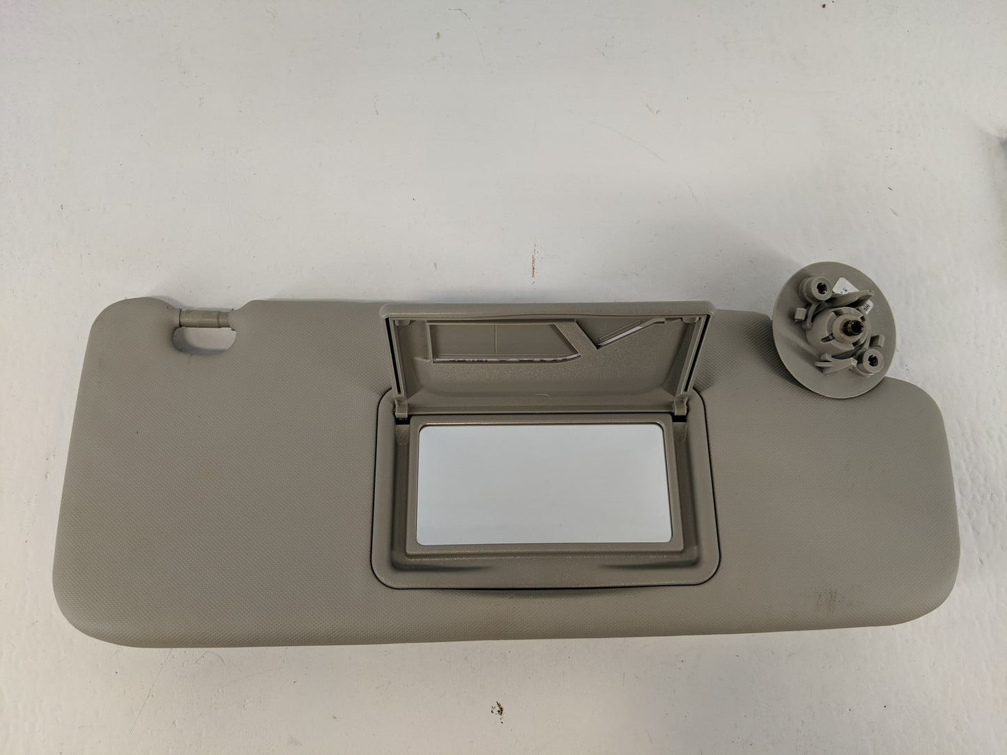 2012-2019 Chevrolet Sonic Sun Visor Shade Replacement Passenger Right Mirror Fits Fits 2012 2013 2014 2015 2016 2017 2018 2019 OEM Used Auto Parts