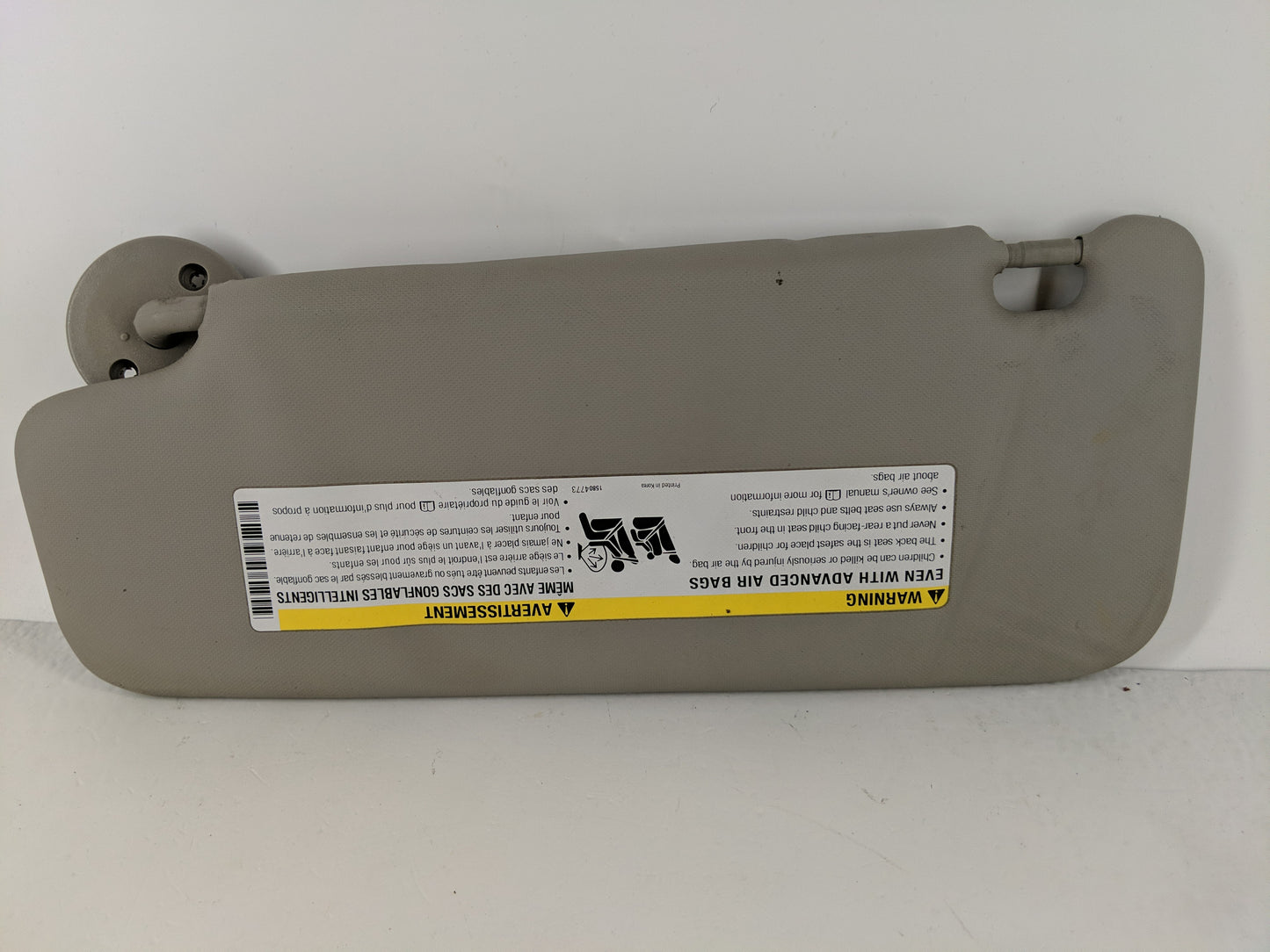 2012-2019 Chevrolet Sonic Sun Visor Shade Replacement Passenger Right Mirror Fits Fits 2012 2013 2014 2015 2016 2017 2018 2019 OEM Used Auto Parts