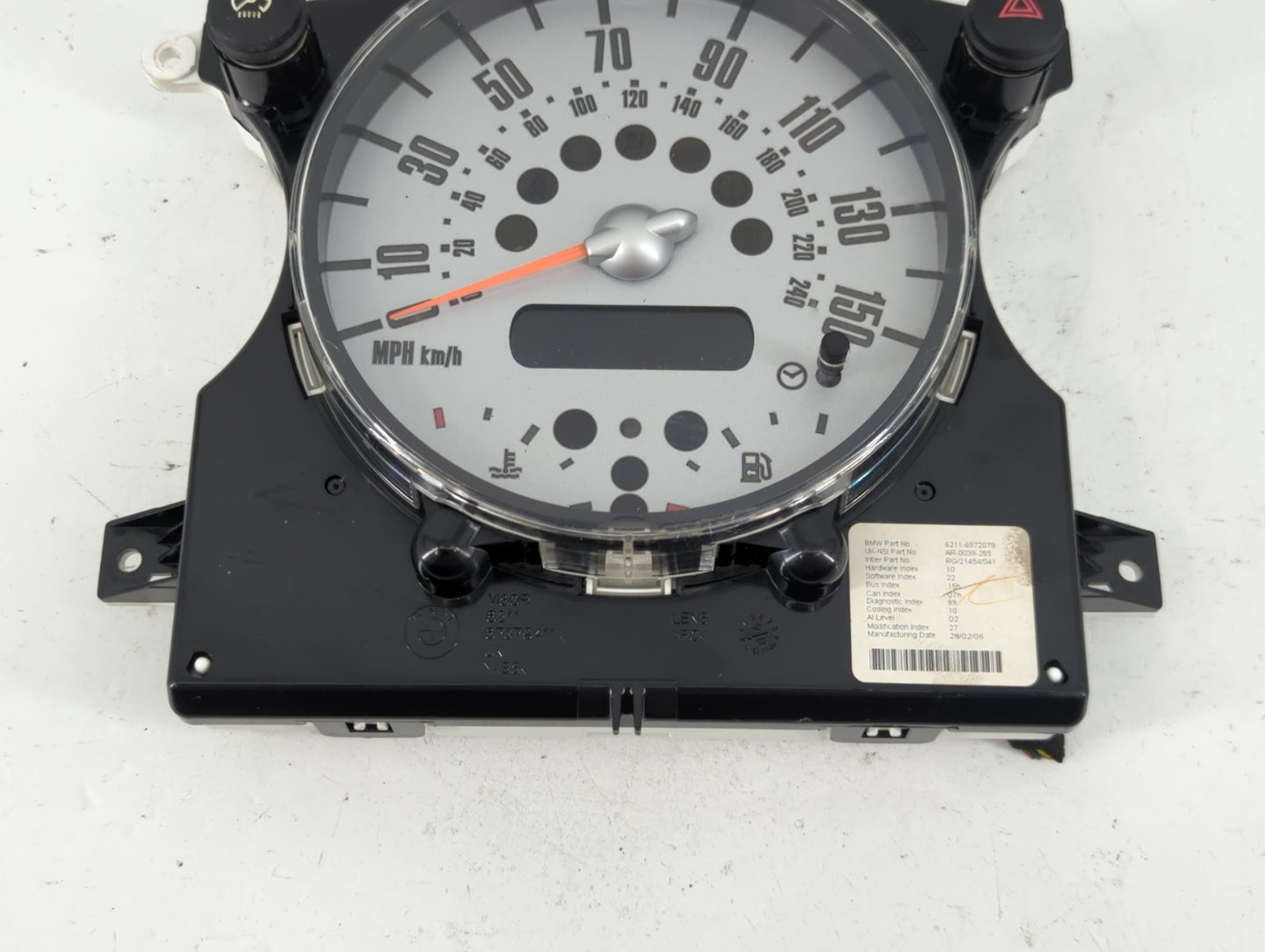 2006 Mini Cooper Instrument Cluster Speedometer Gauges P/N:6211- 6972078 Fits OEM Used Auto Parts - Oemusedautoparts1.com