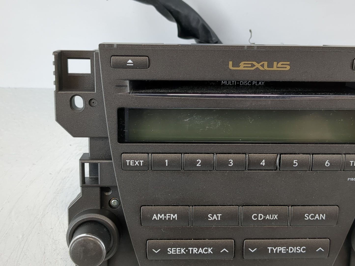 2010-2012 Lexus Es350 Radio AM FM Cd Player Receiver Replacement P/N:86120-33E40 Fits Fits 2010 2011 2012 OEM Used Auto Parts - Oemusedautoparts1.com