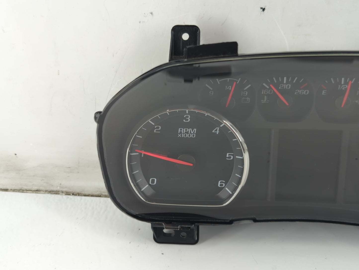 2018-2019 Chevrolet Silverado 1500 Instrument Cluster Speedometer Gauges P/N:84390798 Fits Fits 2018 2019 OEM Used Auto Parts
