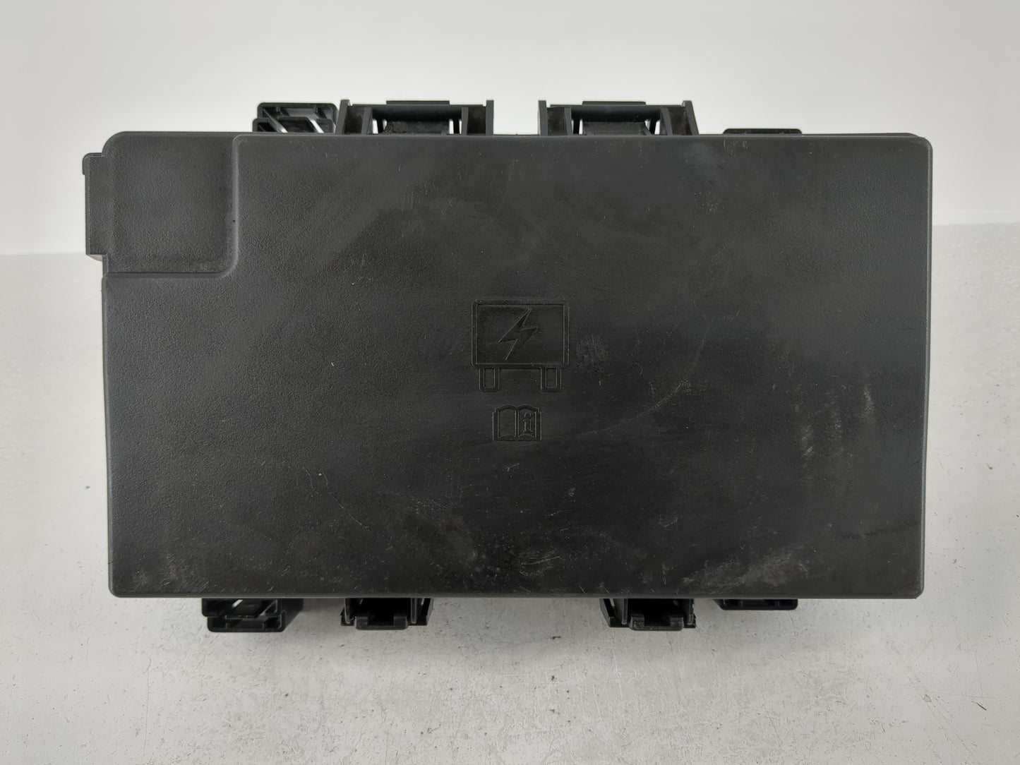 2021 Jeep Grand Cherokee Fusebox Fuse Box Panel Relay Module P/N:P68425203AB B P68425203AB Fits OEM Used Auto Parts