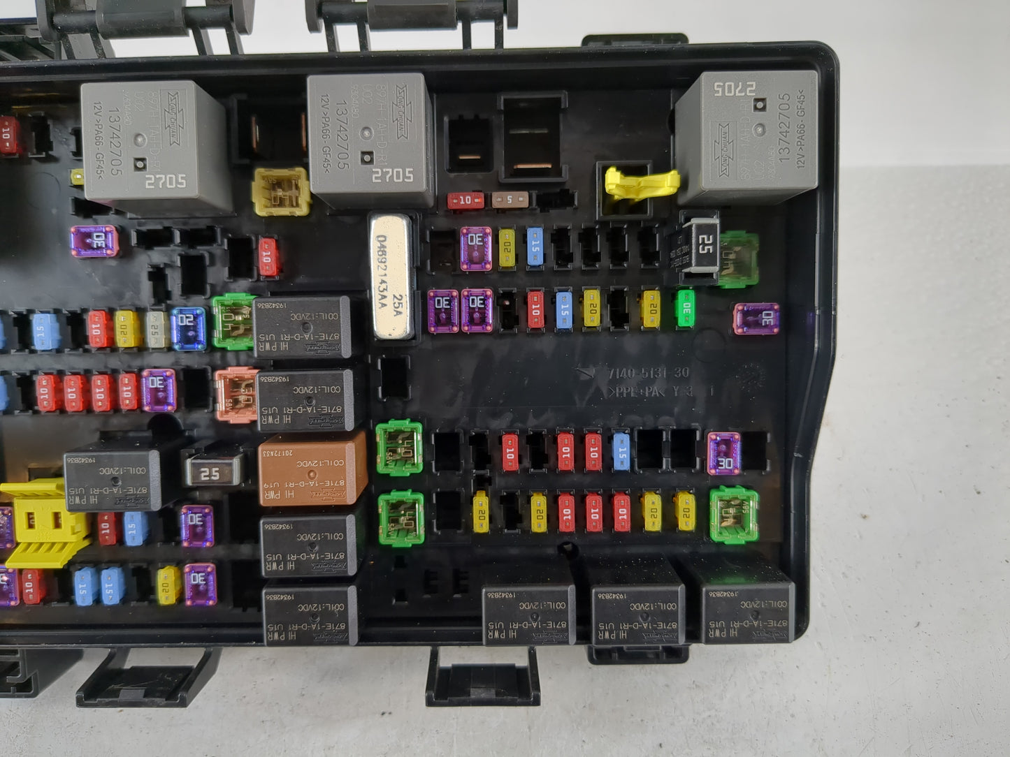 2021 Jeep Grand Cherokee Fusebox Fuse Box Panel Relay Module P/N:P68425203AB B P68425203AB Fits OEM Used Auto Parts