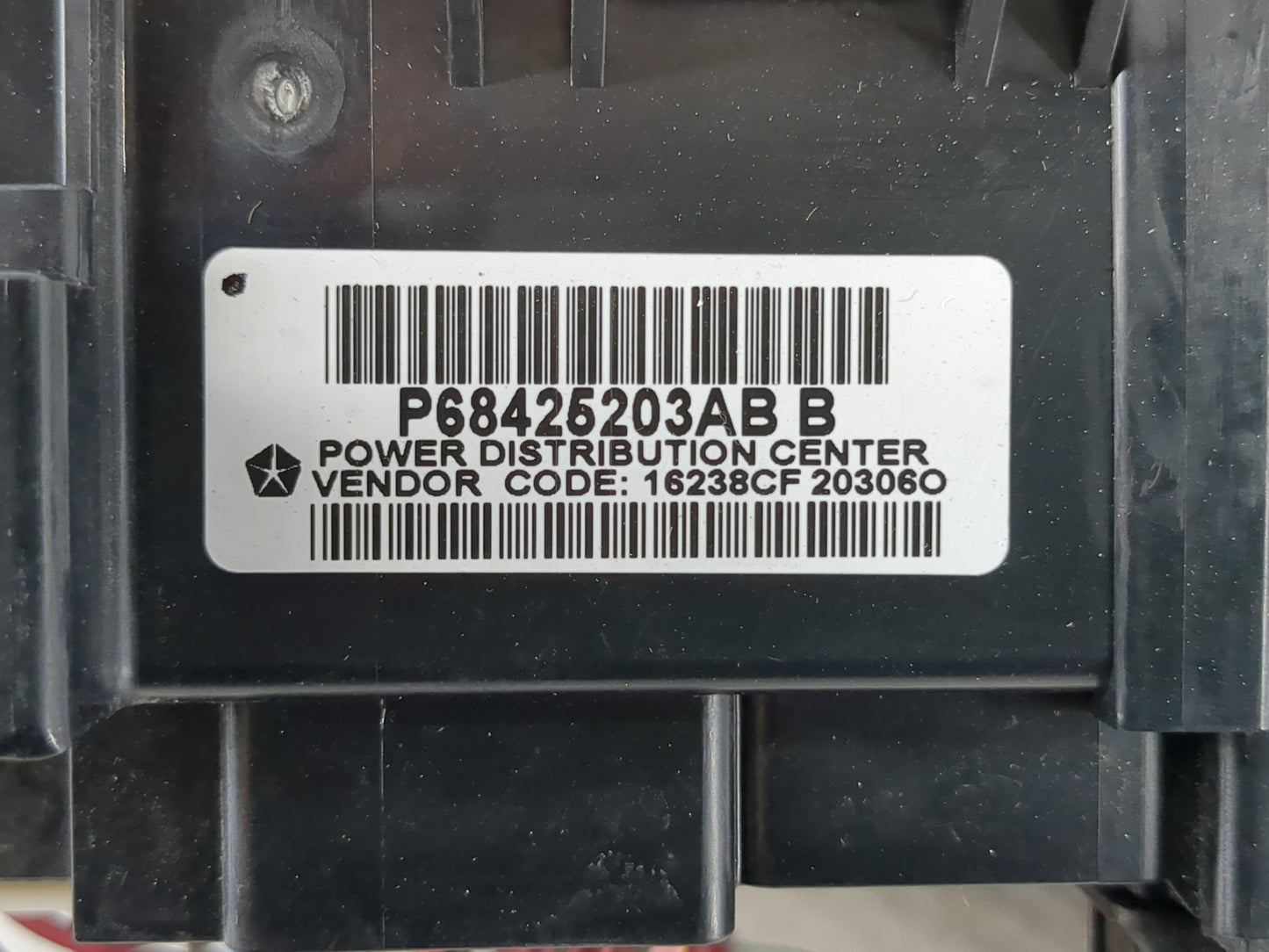 2021 Jeep Grand Cherokee Fusebox Fuse Box Panel Relay Module P/N:P68425203AB B P68425203AB Fits OEM Used Auto Parts