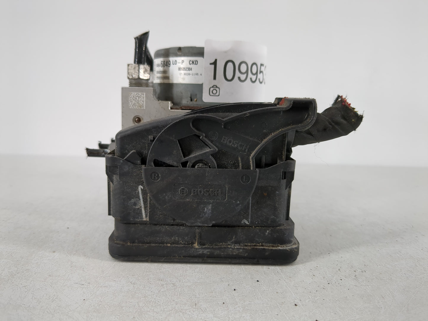 2018-2019 Chevrolet Equinox ABS Pump Control Module Replacement P/N:84646849 Fits Fits 2018 2019 2020 2021 OEM Used Auto Parts - Oemusedautoparts1.com