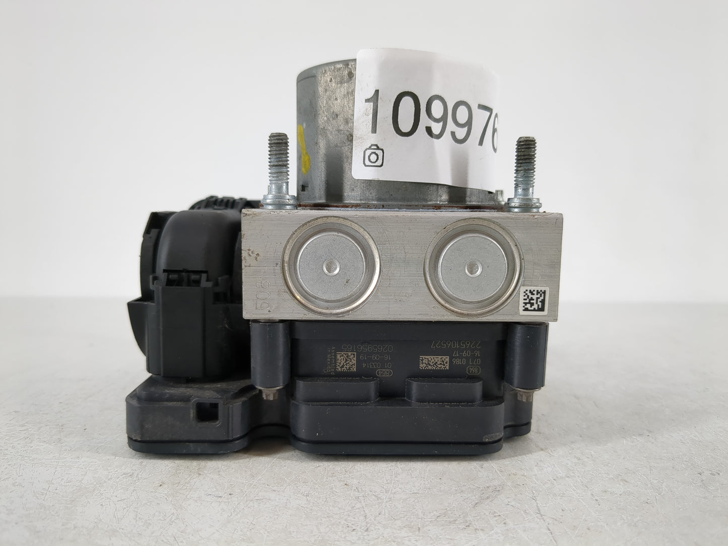 2016-2018 Nissan Sentra ABS Pump Control Module Replacement P/N:47660 4FU0C Fits Fits 2016 2017 2018 OEM Used Auto Parts - Oemusedautoparts1.com