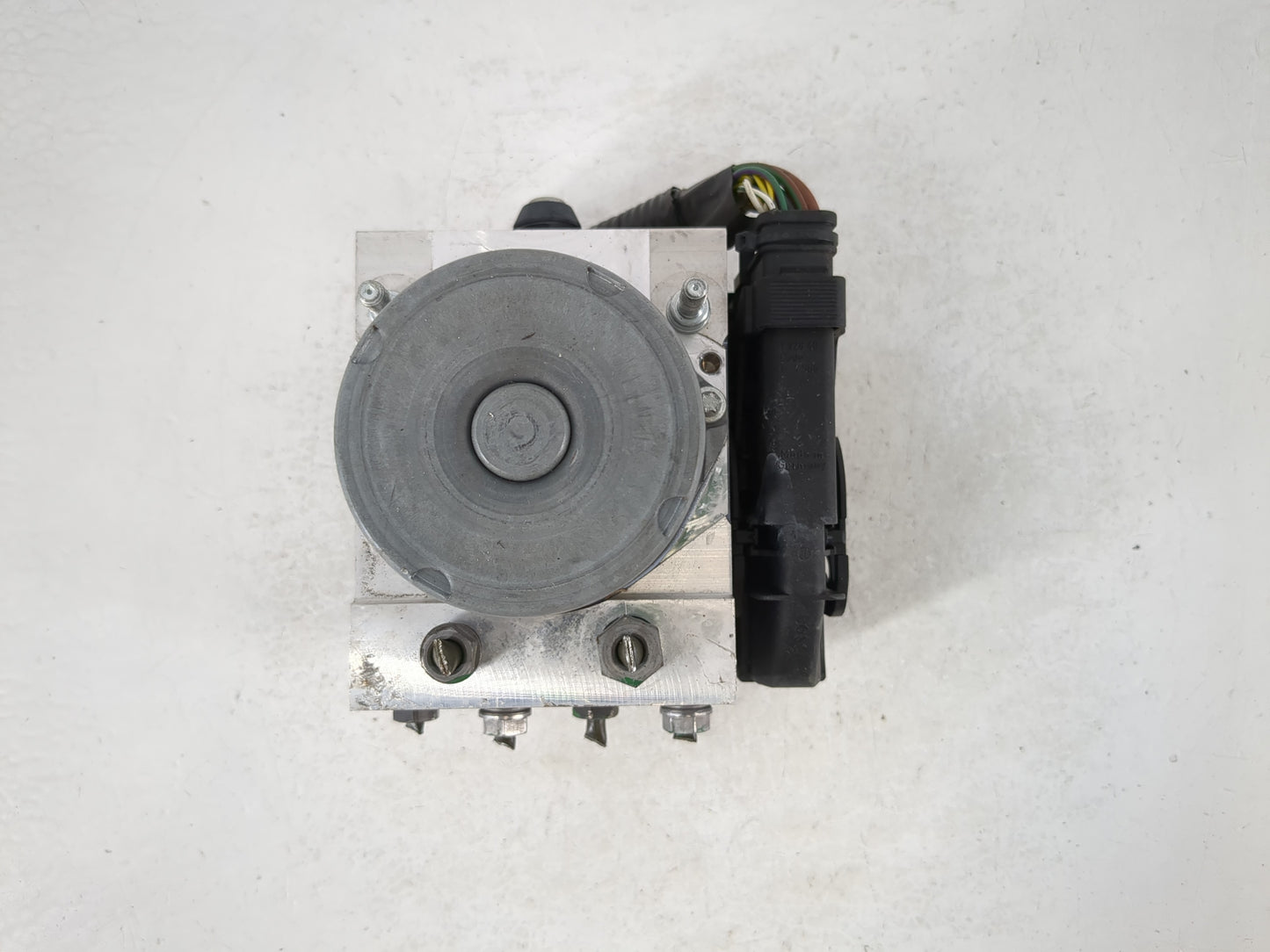 2007-2009 Land Rover Range Rover Sport ABS Pump Control Module Replacement P/N:0 265 235 020 Fits Fits 2007 2008 2009 OEM Used Auto Parts