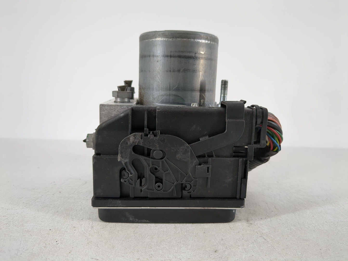 2007-2009 Land Rover Range Rover Sport ABS Pump Control Module Replacement P/N:0 265 235 020 Fits Fits 2007 2008 2009 OEM Used Auto Parts