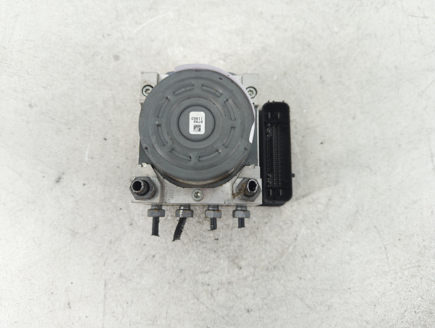 2019-2020 Ford Edge ABS Pump Control Module Replacement P/N:K2GC-2B373-DD Fits Fits 2019 2020 OEM Used Auto Parts - Oemusedautoparts1.com