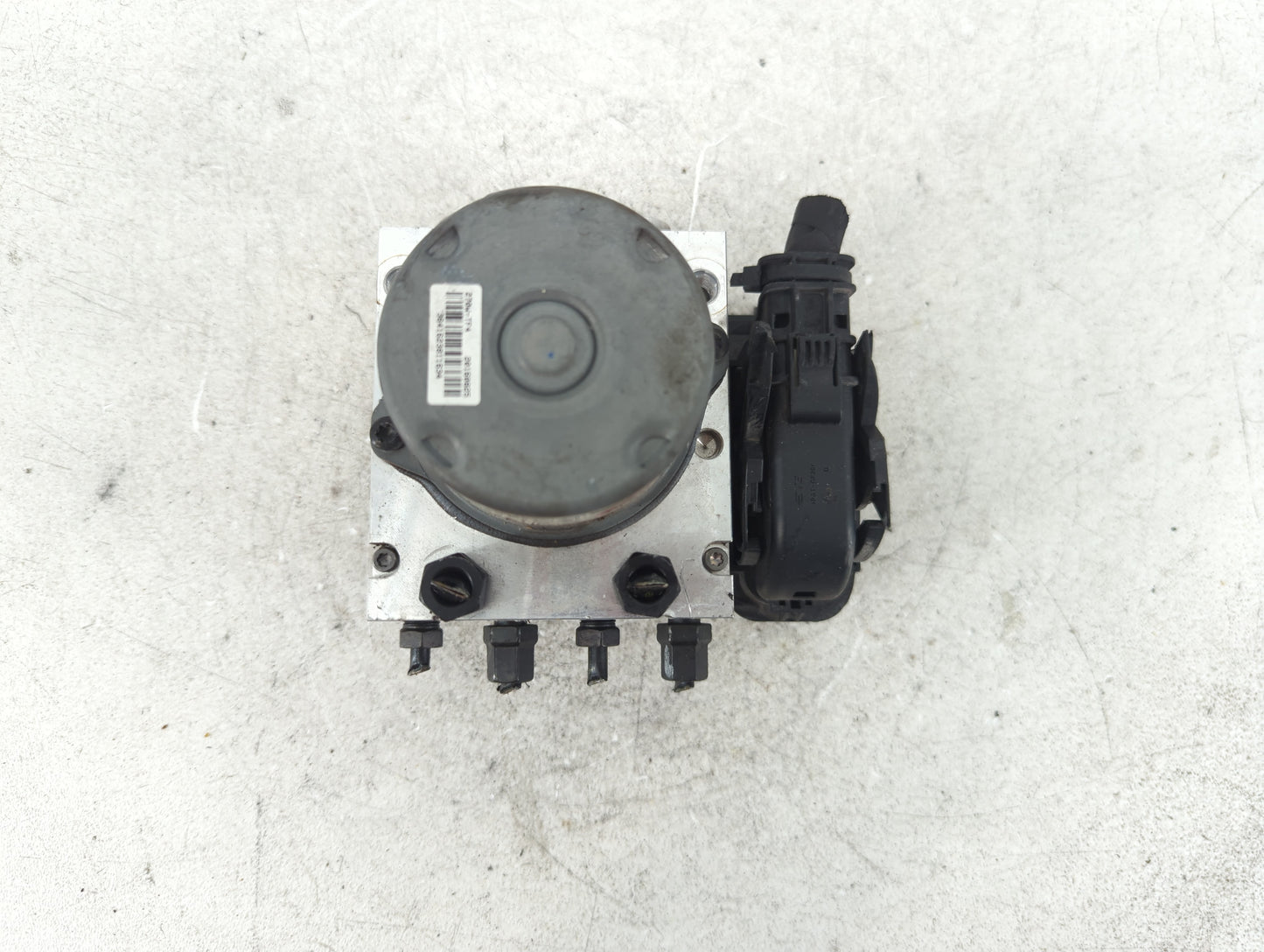 2017-2018 Hyundai Santa Fe ABS Pump Control Module Replacement P/N:58920-4Z300 Fits Fits 2017 2018 OEM Used Auto Parts - Oemusedautoparts1.com