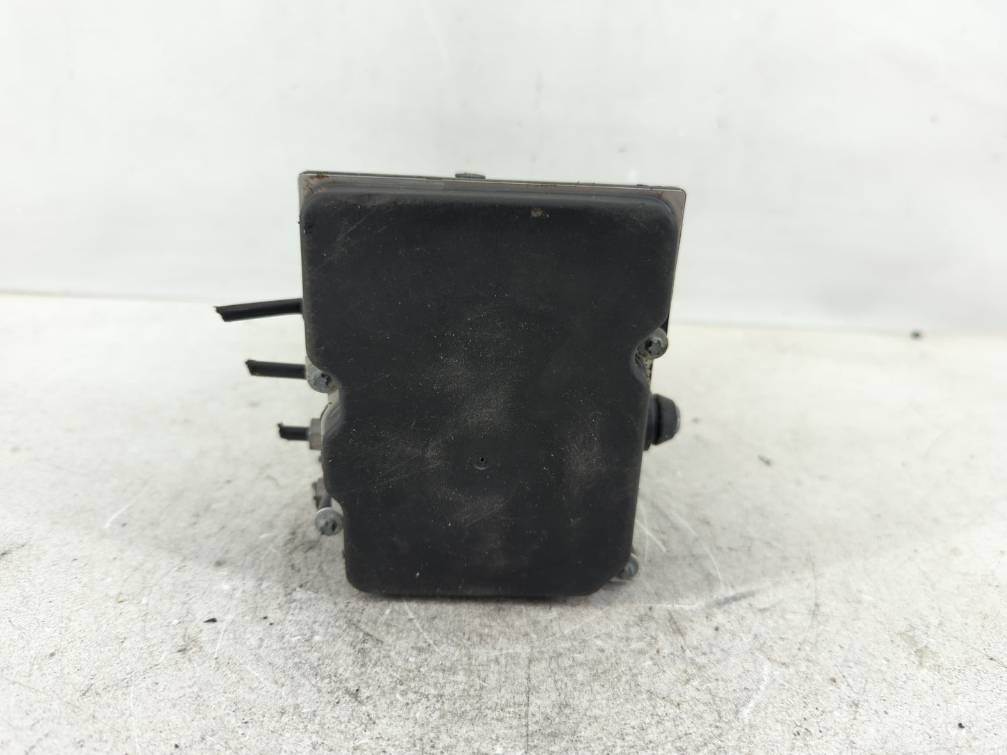 2010-2012 Jaguar Xj ABS Pump Control Module Replacement P/N:AW93 2C405 CP Fits Fits 2010 2011 2012 OEM Used Auto Parts - Oemusedautoparts1.com