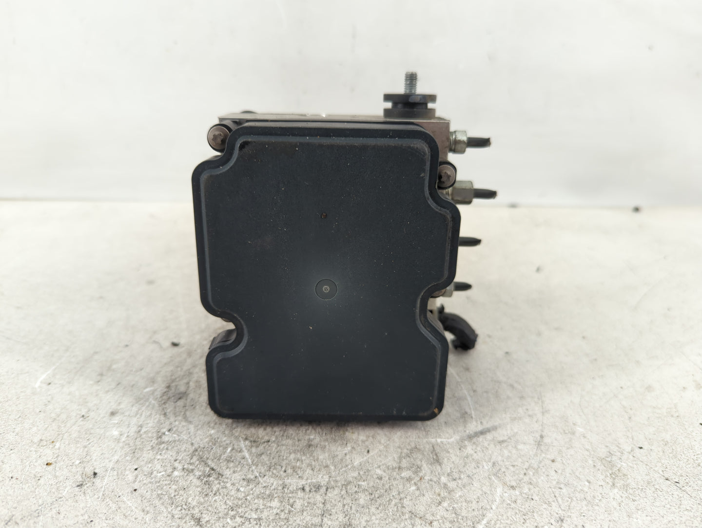 2016-2018 Nissan Sentra ABS Pump Control Module Replacement P/N:47660 4FU0C Fits Fits 2016 2017 2018 OEM Used Auto Parts - Oemusedautoparts1.com
