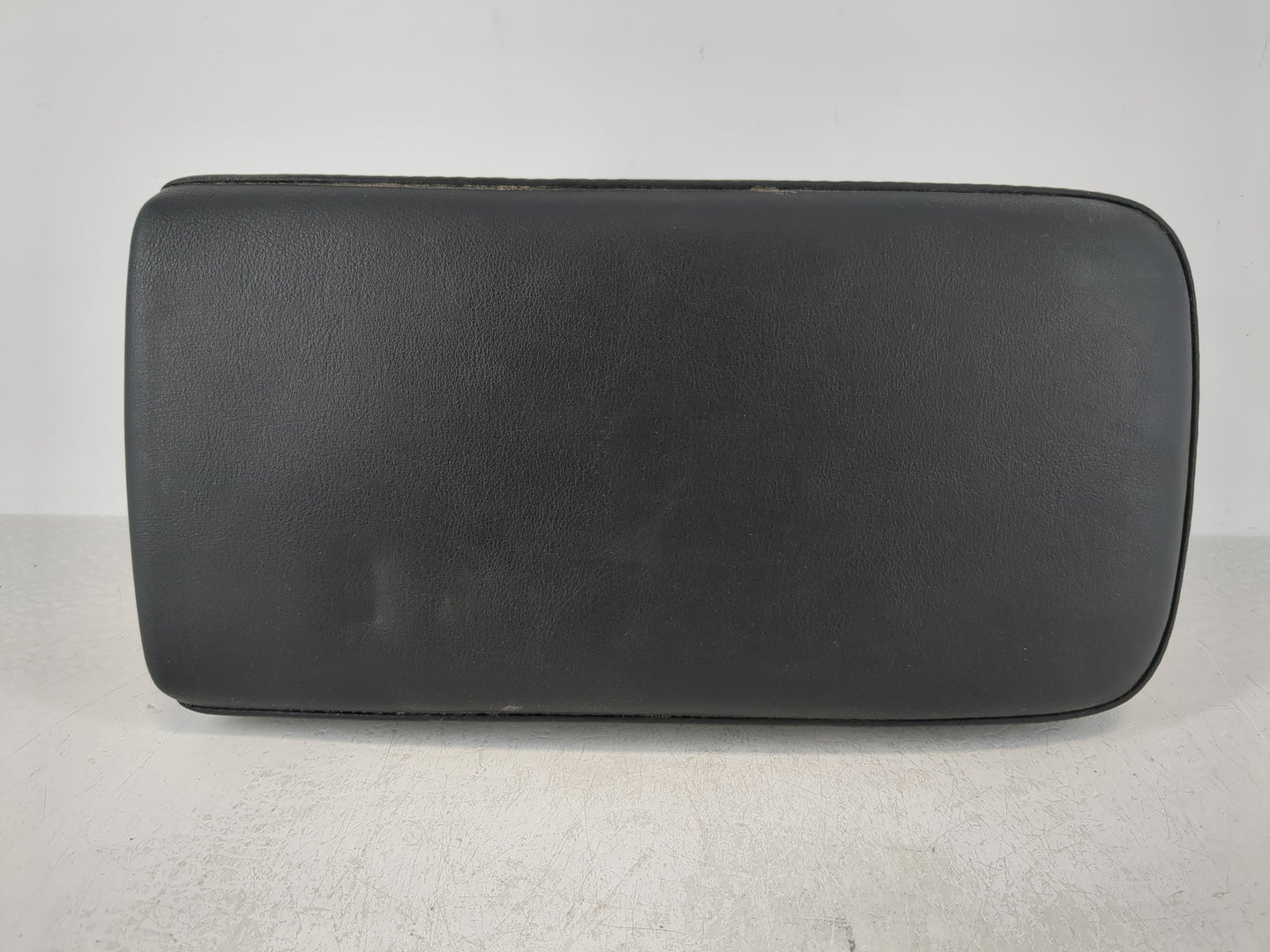 2012-2013 Lexus Ct200h Center Console Armrest Cover Lid Fits Fits 2012 2013 OEM Used Auto Parts - Oemusedautoparts1.com