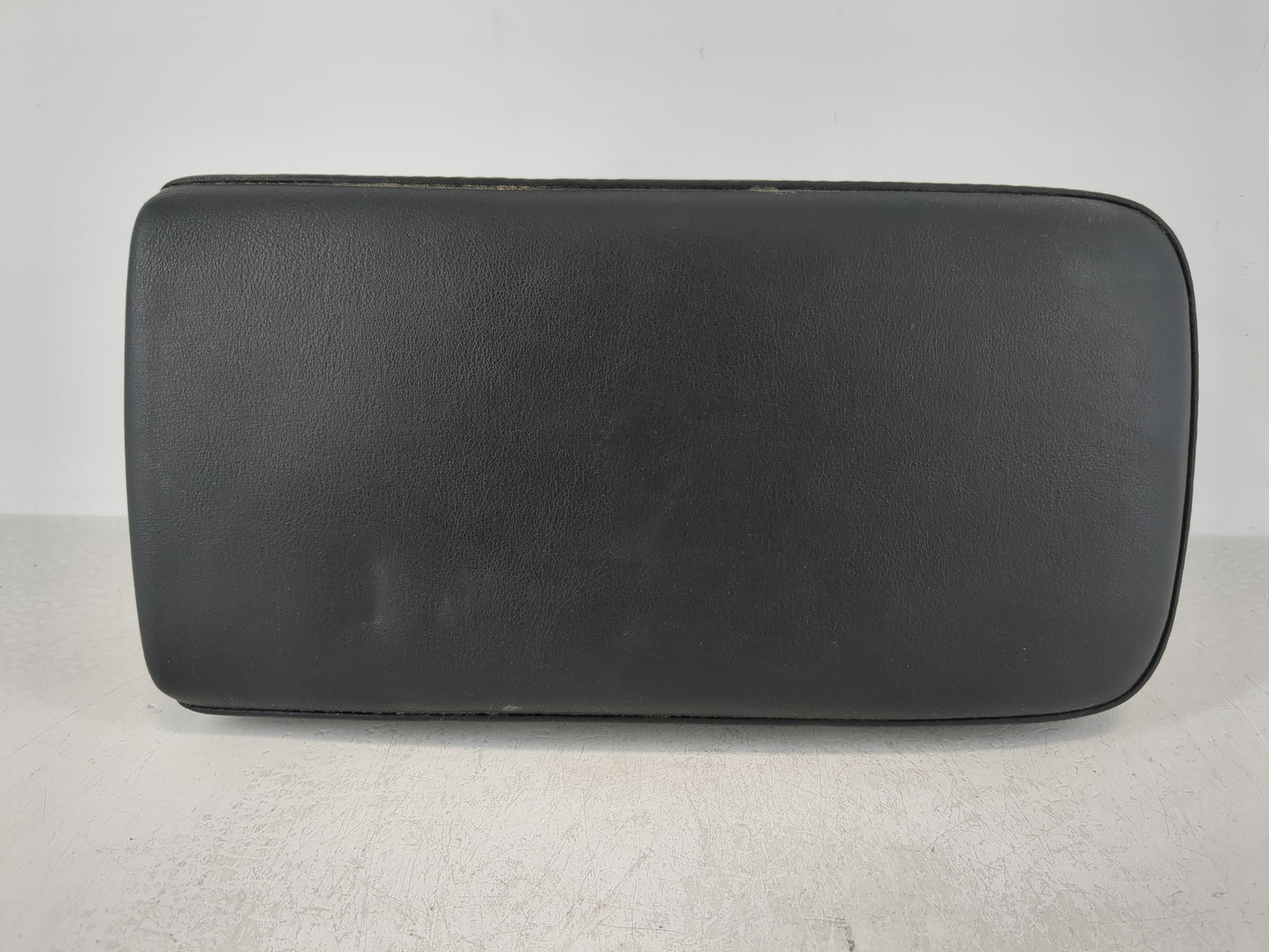 2012-2013 Lexus Ct200h Center Console Armrest Cover Lid Fits Fits 2012 2013 OEM Used Auto Parts - Oemusedautoparts1.com